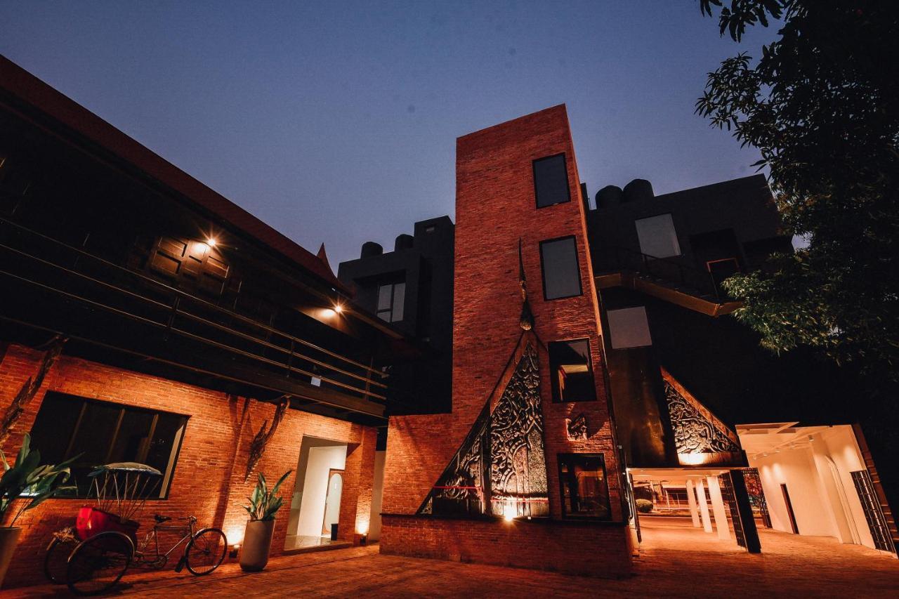 Kwans Ayutthaya Hotel ภายนอก รูปภาพ